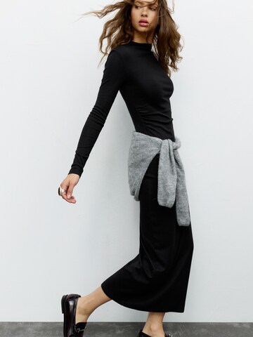Pull&Bear Sukienka w kolorze czarny
