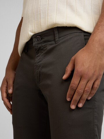 yazubi Slim fit Chino Pants 'Dustin' in Brown