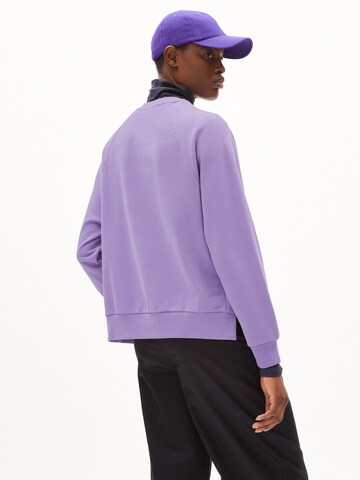 Sweat-shirt 'Giovanna' ARMEDANGELS en violet