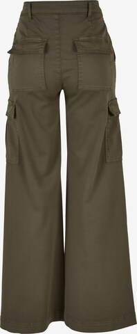 Urban Classics Wide leg Cargo trousers in Green