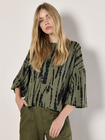 Chemisier ' ' Apricot en vert : devant