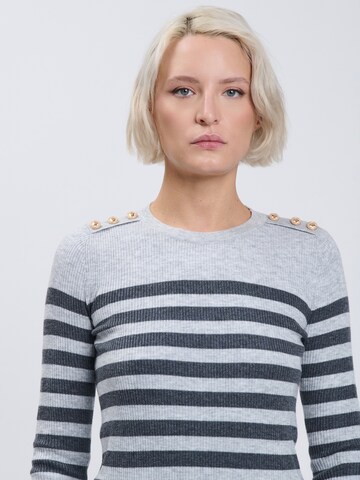 Influencer Pullover in Grau