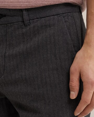 WE Fashion - Slimfit Pantalón en negro