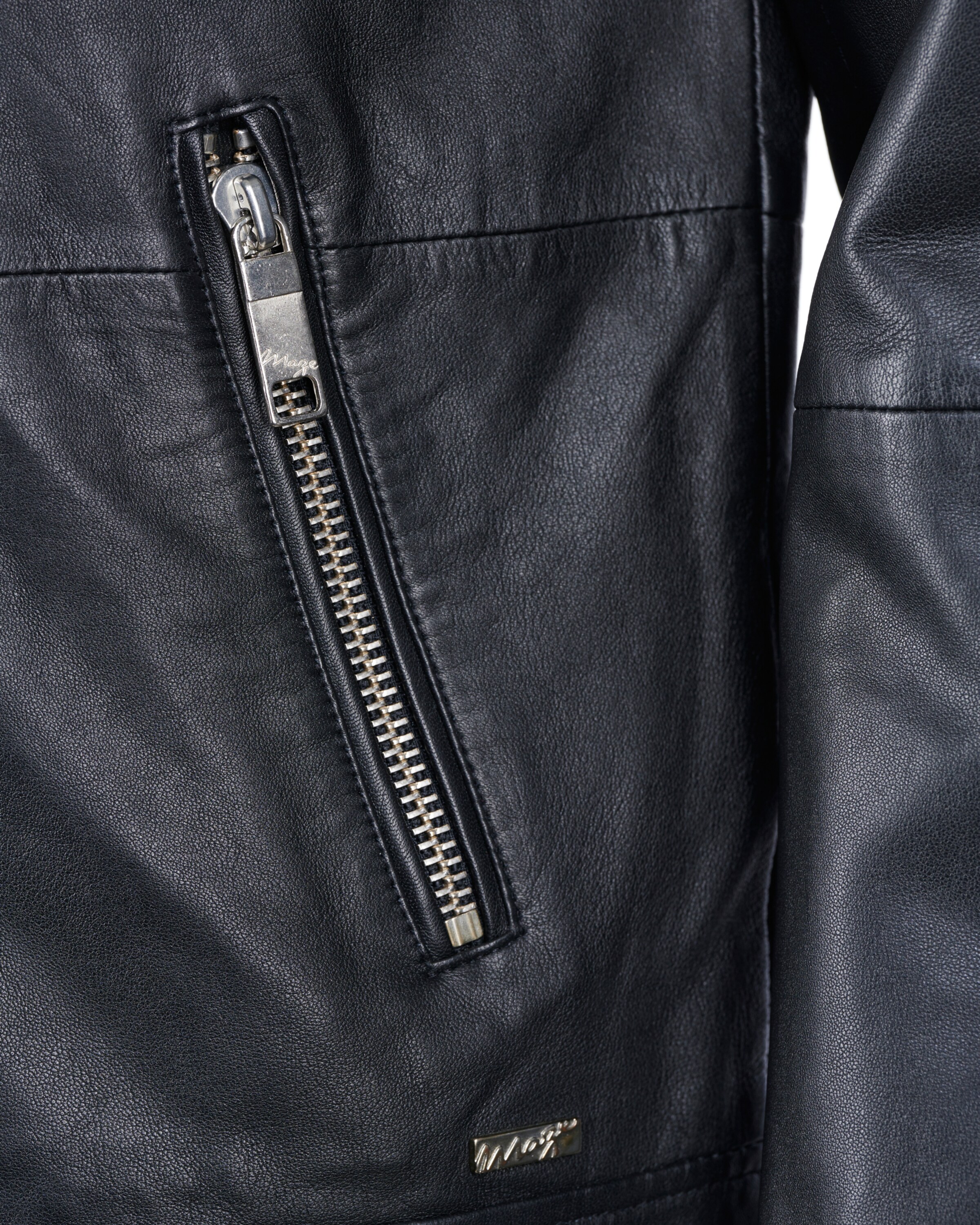 Maze Kevad-sügisjope, värv must