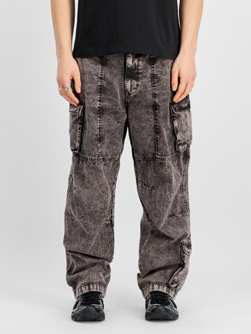 ALPHA INDUSTRIES Loose fit Cargo jeans in Black: front