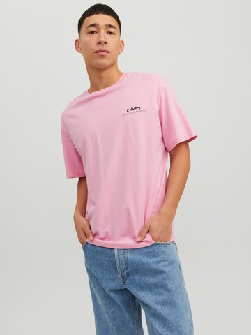 JACK & JONES T-shirt 'KEITH HARDING' i rosa: framsida