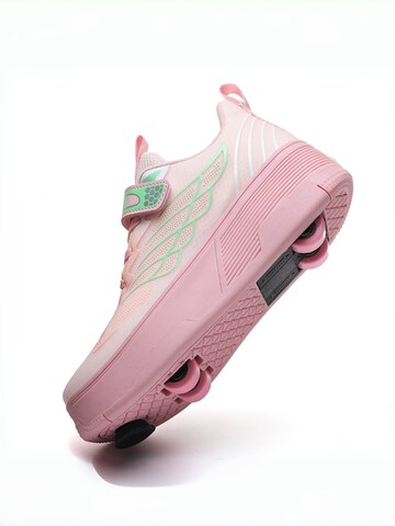 HUSKSWARE Inline and Roller Skates in Pink