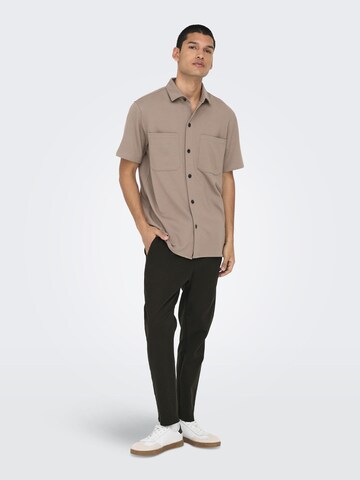 Tapered Pantaloni di Only & Sons in marrone