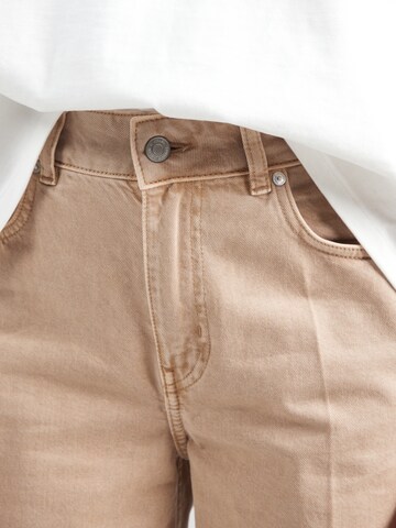 & Other Stories Конический (Tapered) Джинсы в Бежевый