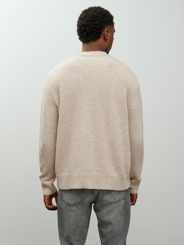 DAN FOX APPAREL Tröja 'Essential' i beige