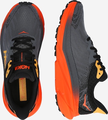 Hoka One One - Zapatillas de running 'CHALLENGER ATR 7' en gris