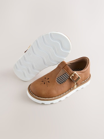 Chaussure basse Next en marron
