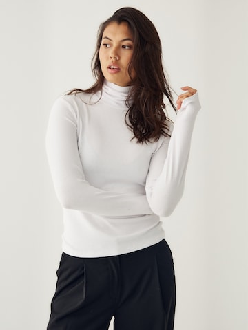 Haut ' N-Maritza ' Noella en blanc : devant