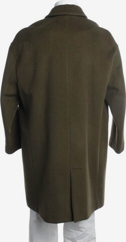 Closed Jacket & Coat in S in Green