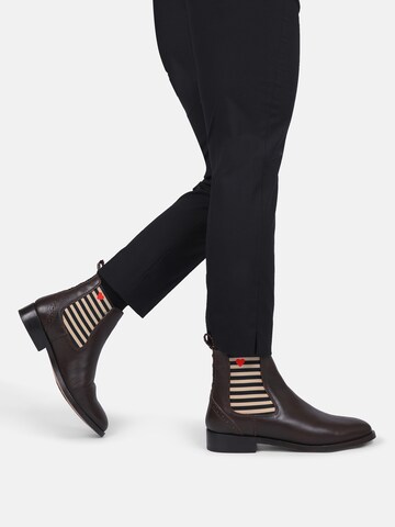 Crickit Chelsea boots ' SUVI ' in Brown