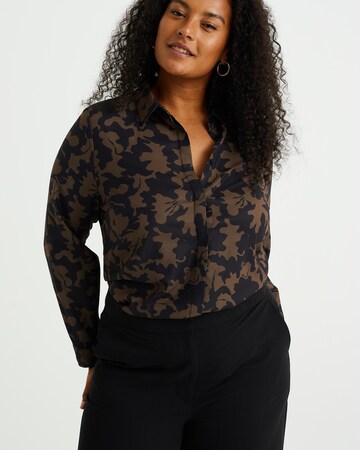 WE Fashion Blouse in Bruin: voorkant