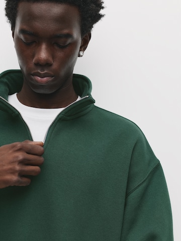 Sweat-shirt Pull&Bear en vert