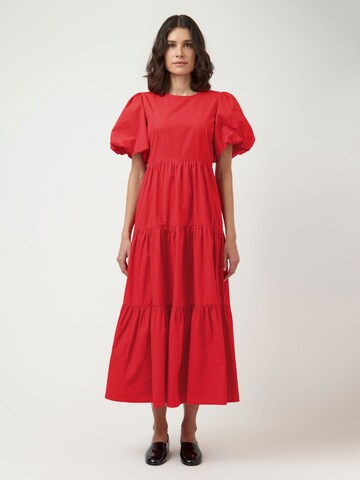 Abito di YAS in rosso: frontale
