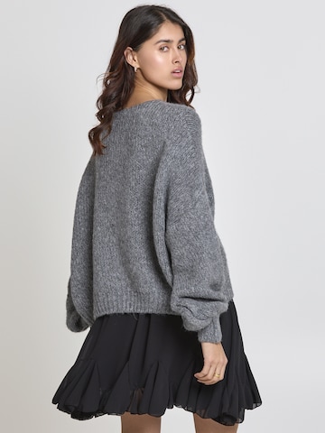 Lilavie Strickjacke ' Miaa ' in Grau