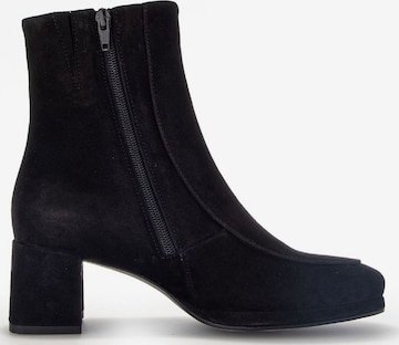 GABOR Ankle Boots in Black