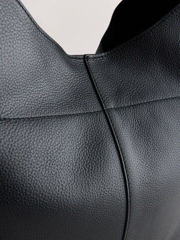 Next Kabelka na rameno - Čierna