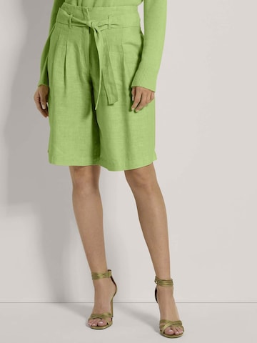 MADELEINE Loosefit Broek in Groen: voorkant