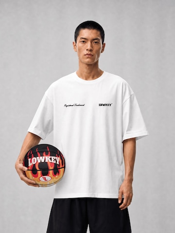 Lowkey Boll 'Red Flame Basketball Größe 7 | Rote Flammen Y2K Design Hot Rod' i röd