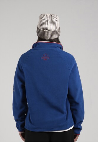 Pull-over Prohibited en bleu : derrière