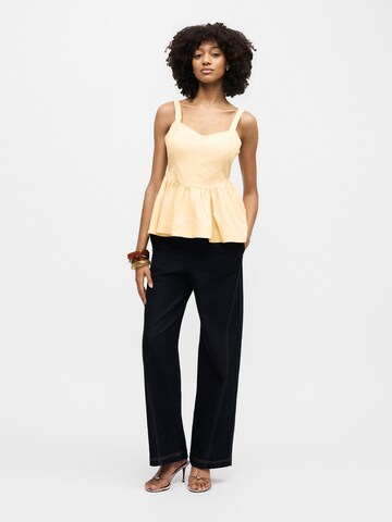 Top 'MIRANDA' de la TOPSHOP pe galben
