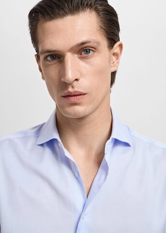 MANGO MAN Slim Fit Hemd 'Luisiana' in Blau