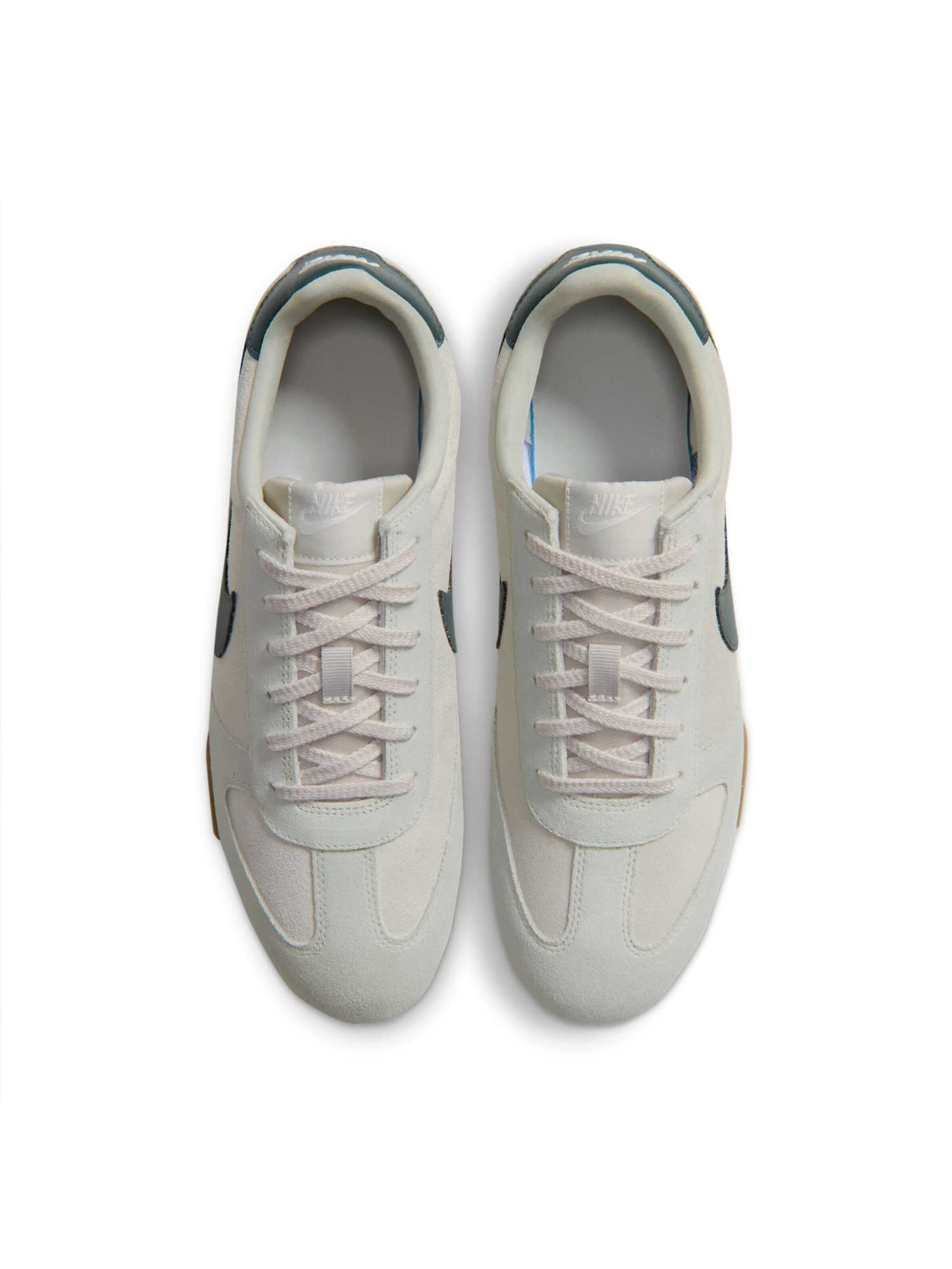 Sneaker low 'Sprint Sister' de la NIKE pe bej