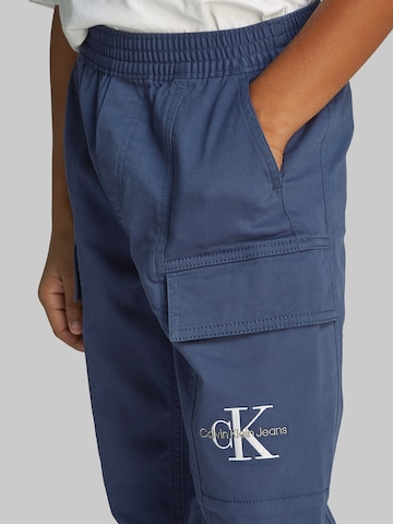 Tapered Pantaloni 'Essential' di Calvin Klein Jeans in blu