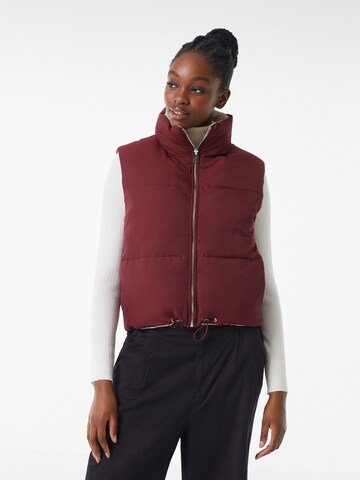 Bershka Bodywarmer in Rood: voorkant