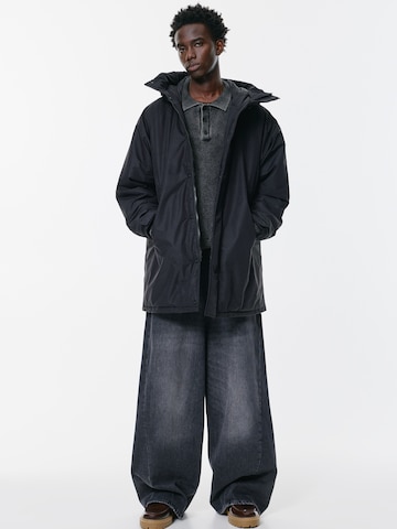 Pull&Bear Tussenparka in Zwart: voorkant