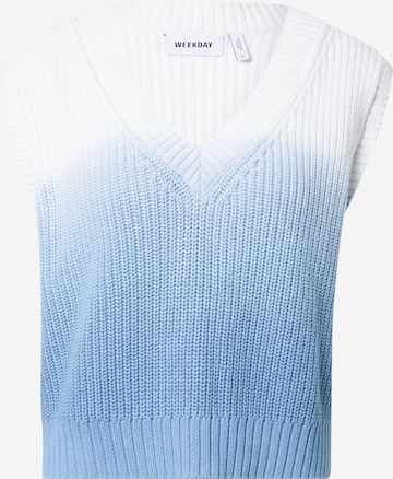 Pullover 'Poppy' di WEEKDAY in blu: frontale