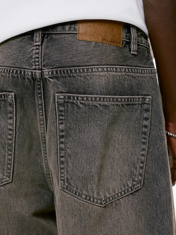 Pull&Bear Luźne Jeansy w kolorze czarny