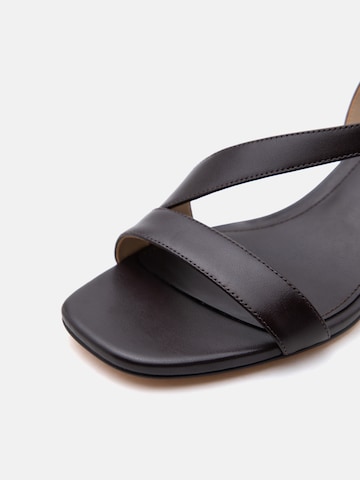 MICHAEL Michael Kors Σανδάλι 'JAIDA' σε καφέ