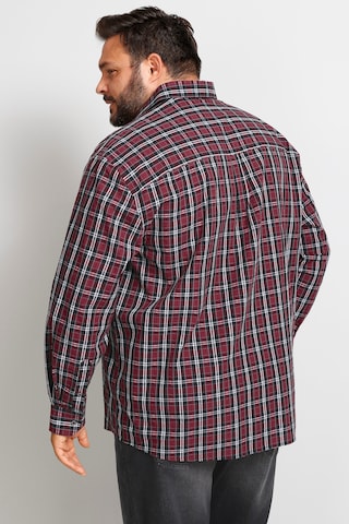 Boston Park Regular fit Button Up Shirt in Red