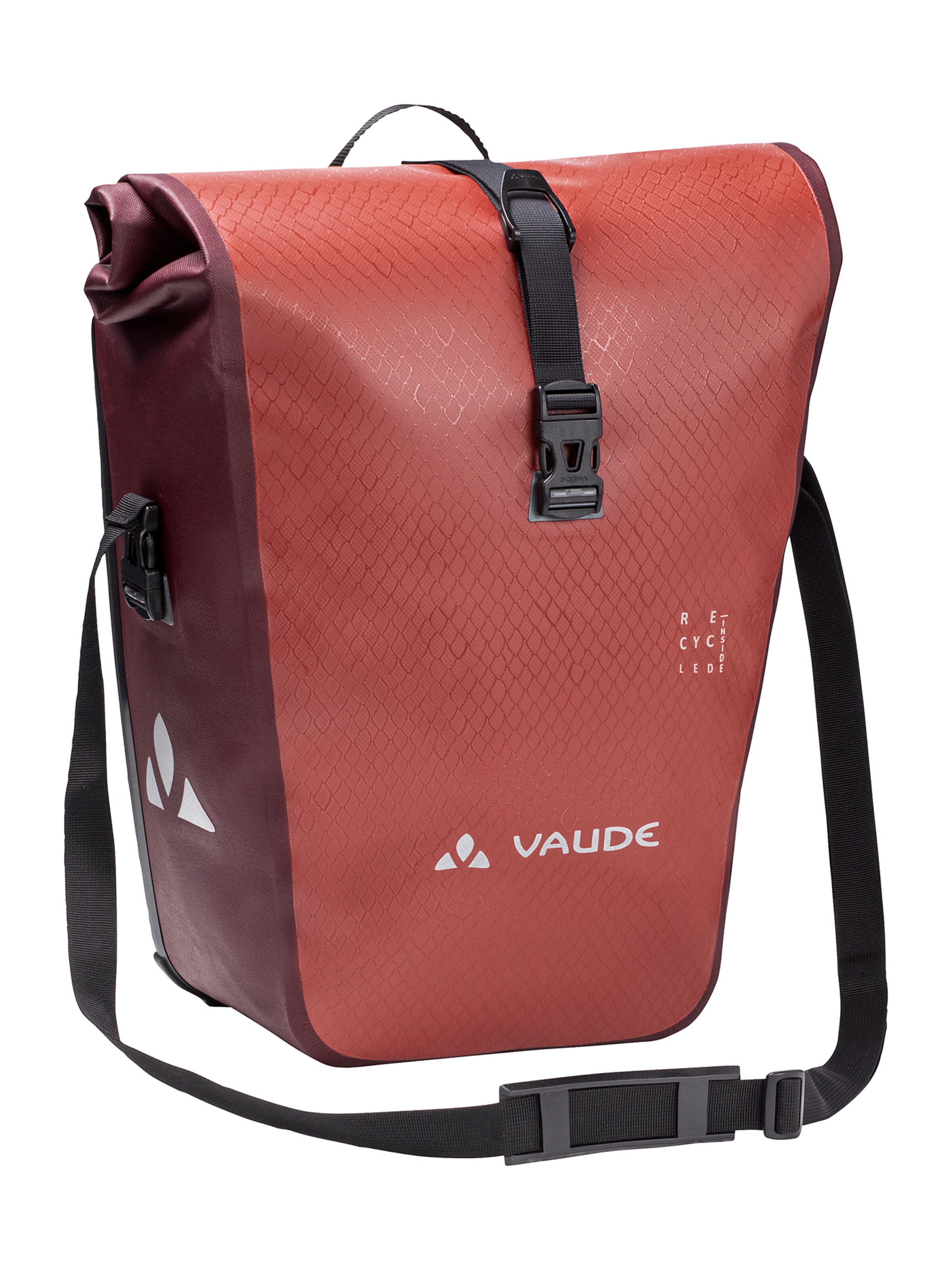 VAUDE Sports Bag 'Aqua Back' in Red