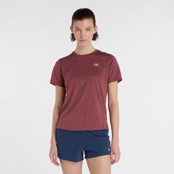 T-shirt fonctionnel 'Athletics' new balance en rouge : devant