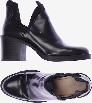 ZARA Stiefelette 35 in Schwarz: Vorderseite