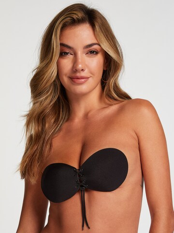 Hunkemöller Bra in Black: front