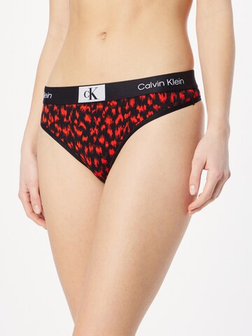 Calvin Klein Underwear Thong in Red: front