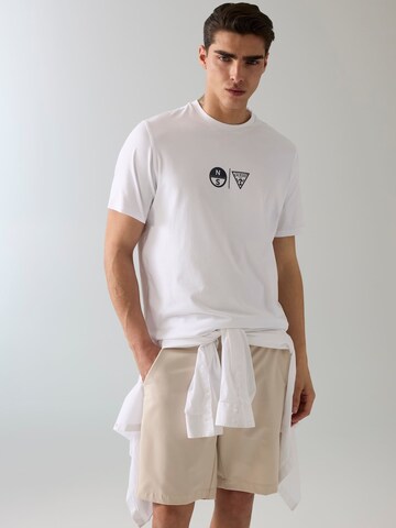 GUESS Shirt in White: front