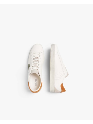 Scalpers Σνίκερ χαμηλό 'Schenry' σε λευκό