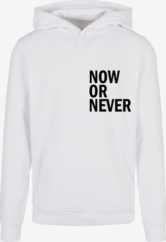 Merchcode Sweatshirt 'Now Or Never' in Wit: voorkant