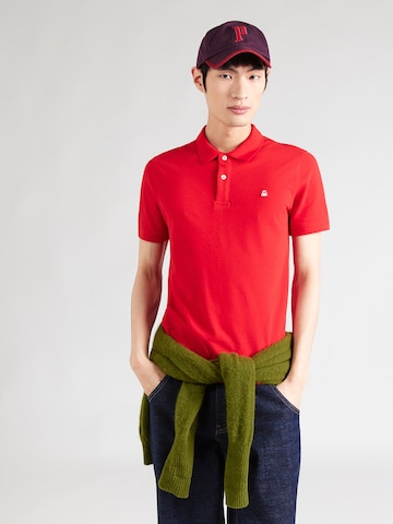 UNITED COLORS OF BENETTON Тениска в червено: отпред