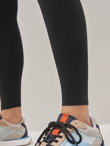 Next - Skinny Leggings en negro