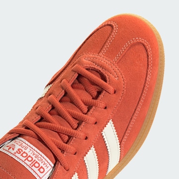 ADIDAS ORIGINALS Sneakers 'Handball Spezial' in Red