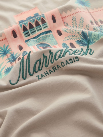 T-Shirt Next en gris